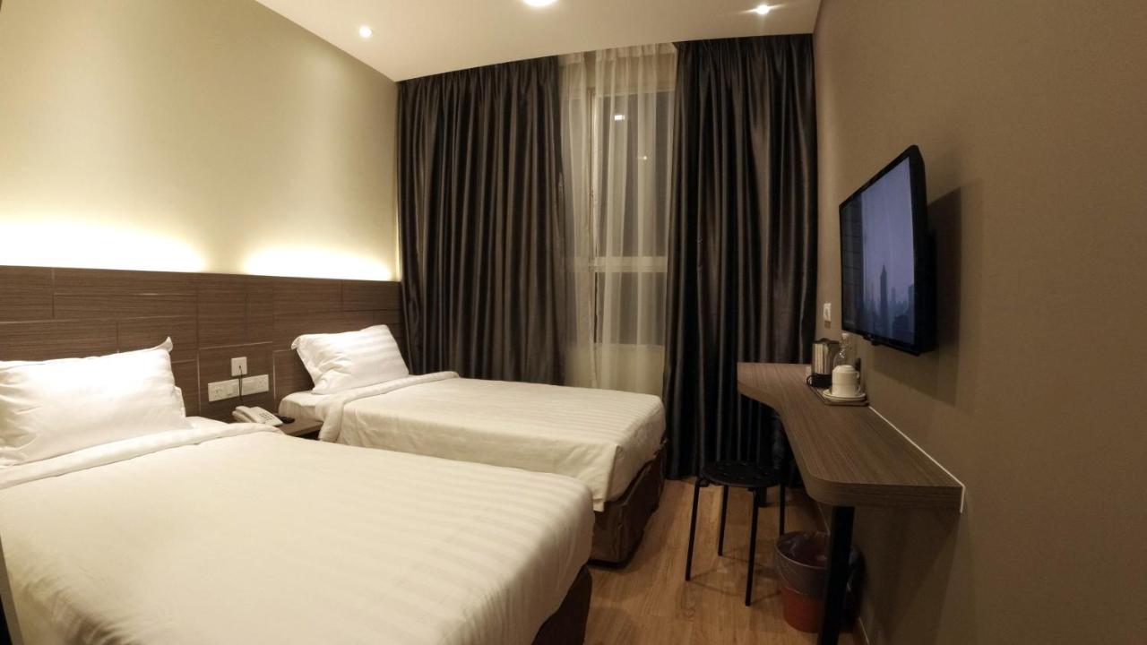U Design Hotel Kuala Lipis Exteriör bild